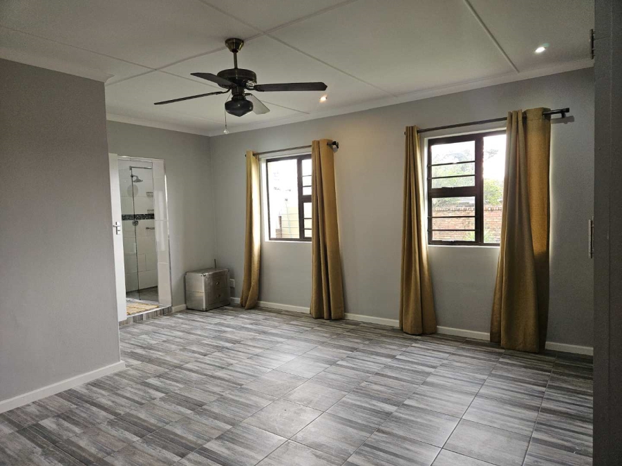 4 Bedroom Property for Sale in Greenshields Park Eastern Cape
